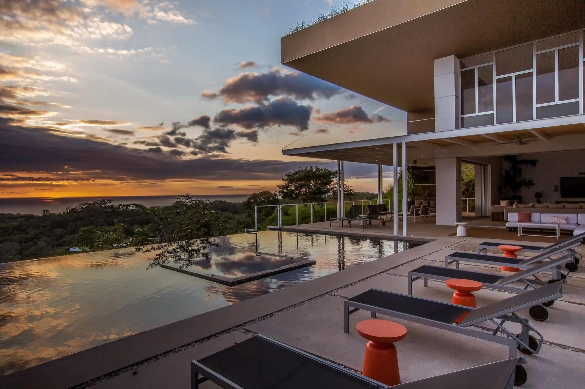 Kalia Luxury Homes Rentals Playa Azul ภายนอก รูปภาพ